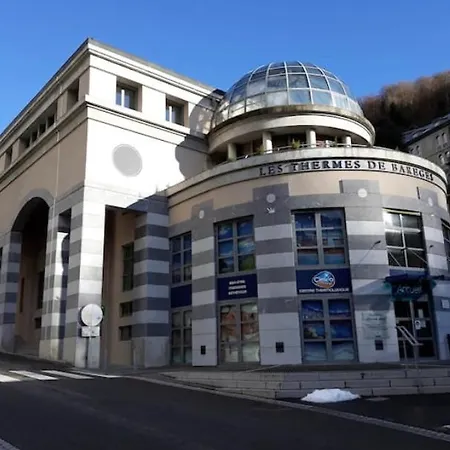 Centre Du Village Apartment